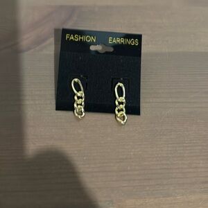 Gold tone chain look post earrings